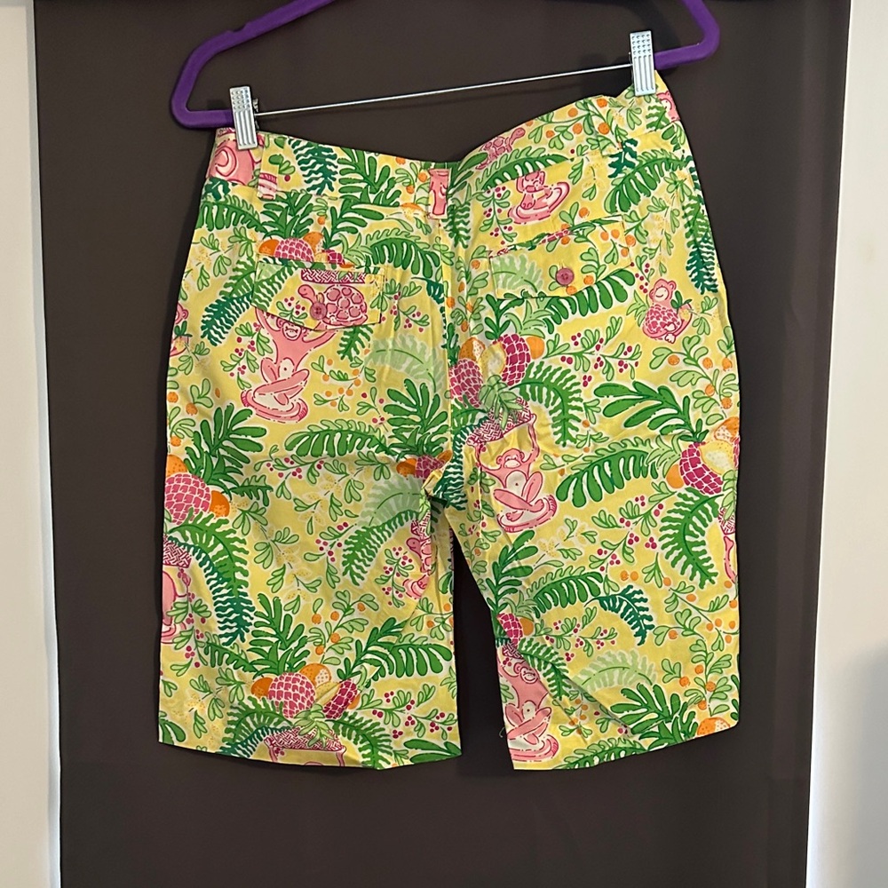 Lilly Pulitzer Tropical Print Men size 4 Shorts - Picture 3 of 3